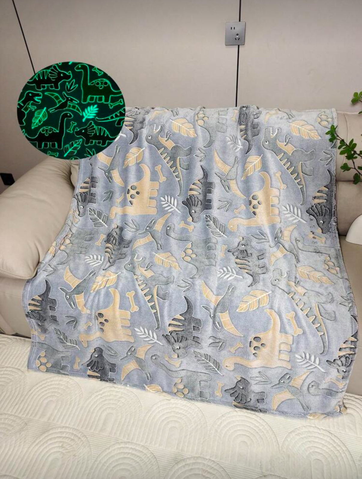 Glowing fleece blanket